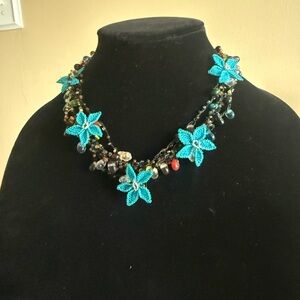 Elegant hand made Floral Beaded Necklace